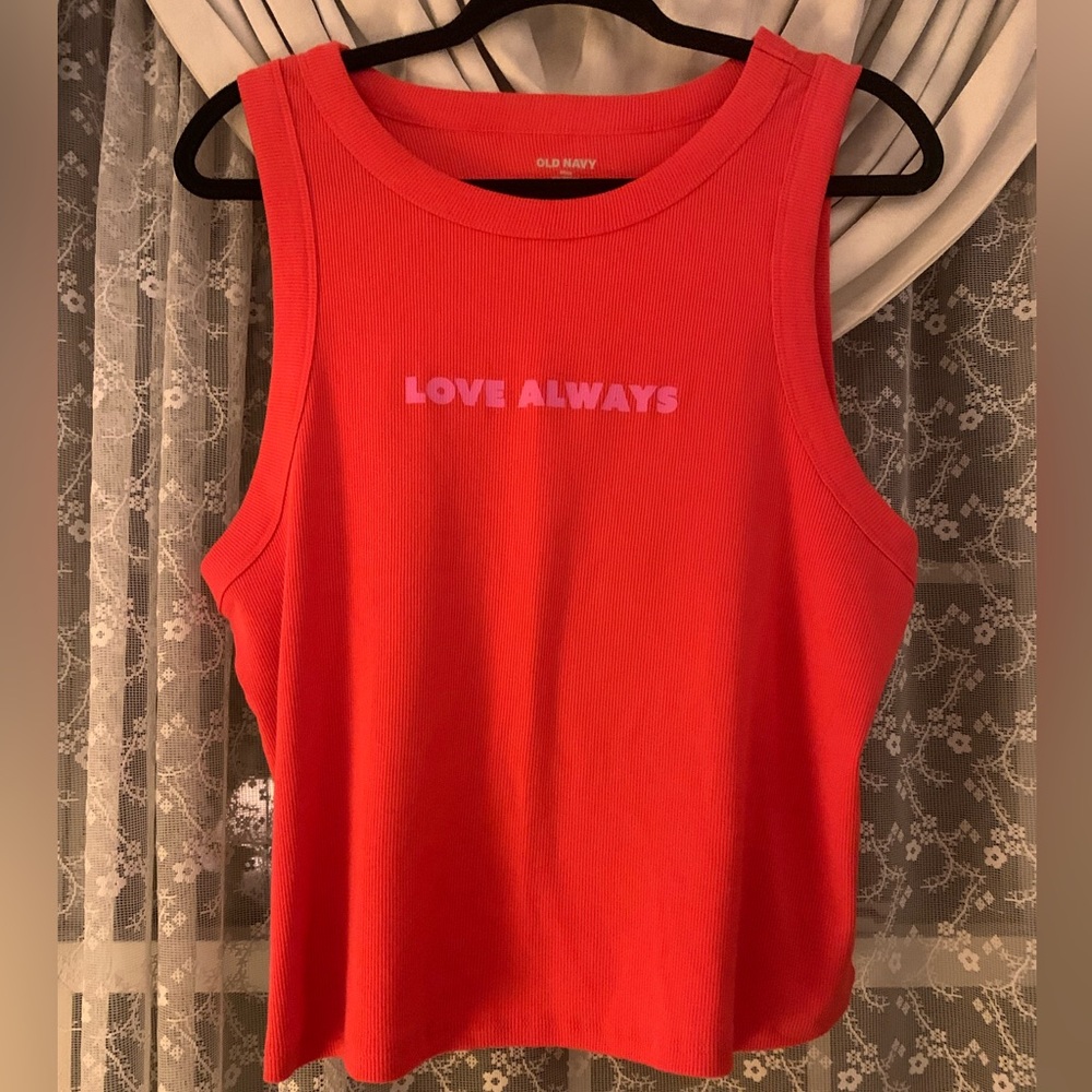 ❤️5 for $20❤️Old Navy Vibrant Red Sleeveless Top with Pink Love Always Print - Picture 1 of 1